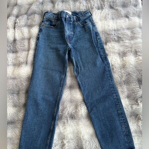 Abercrombie & Fitch The Mom High Rise Blue Jeans